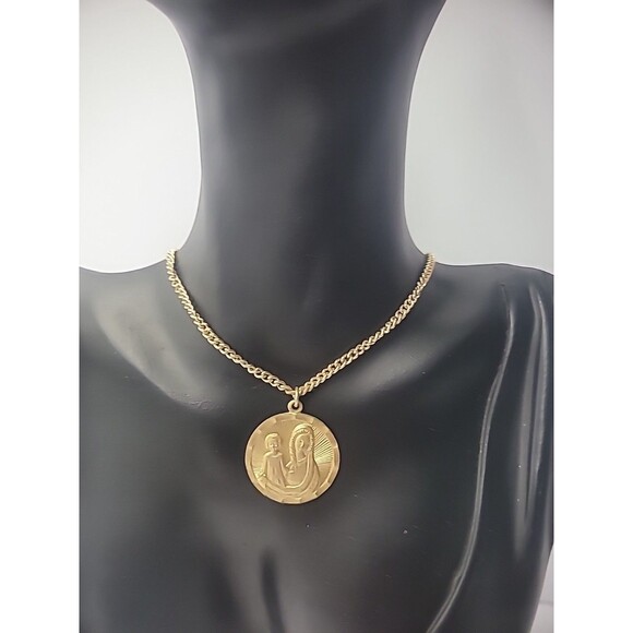 Vintage Necklace Chain Gold Tone Pendant Mother Mary Germany Match Religious - Picture 4 of 14